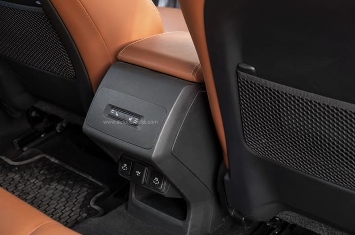 Comparison: Mercedes EQE SUV vs Audi Q8 e tron vs BMW iX vs Jaguar I Pace